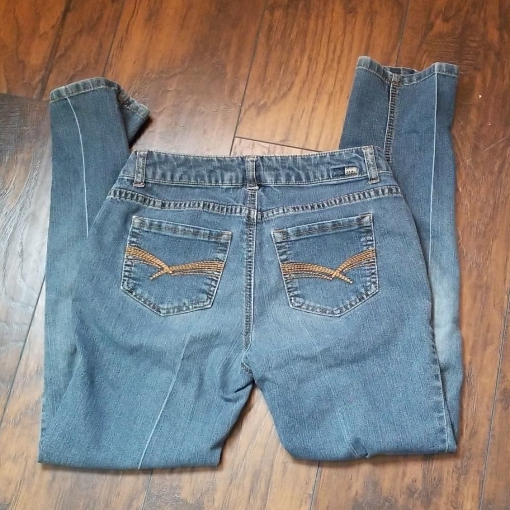 Beau Basic Jeans   - Picture 5 of 6